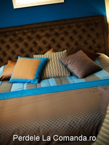 PxxA010-perne-decorative-dormitor-albastru-portocaliu-dungi-maro